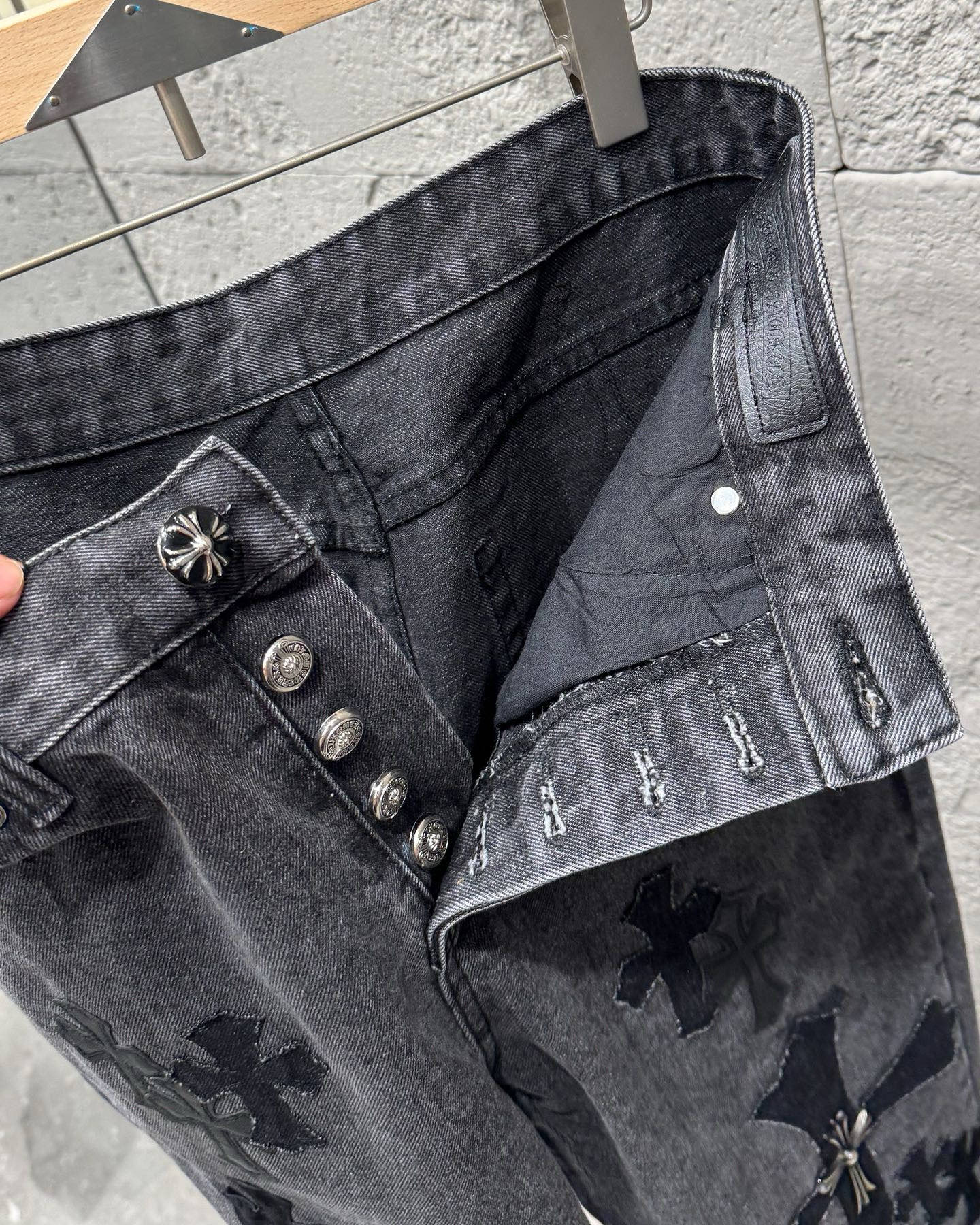 Chrome Hearts Black Metal Leather Patch Cross Denim Jeans KH24