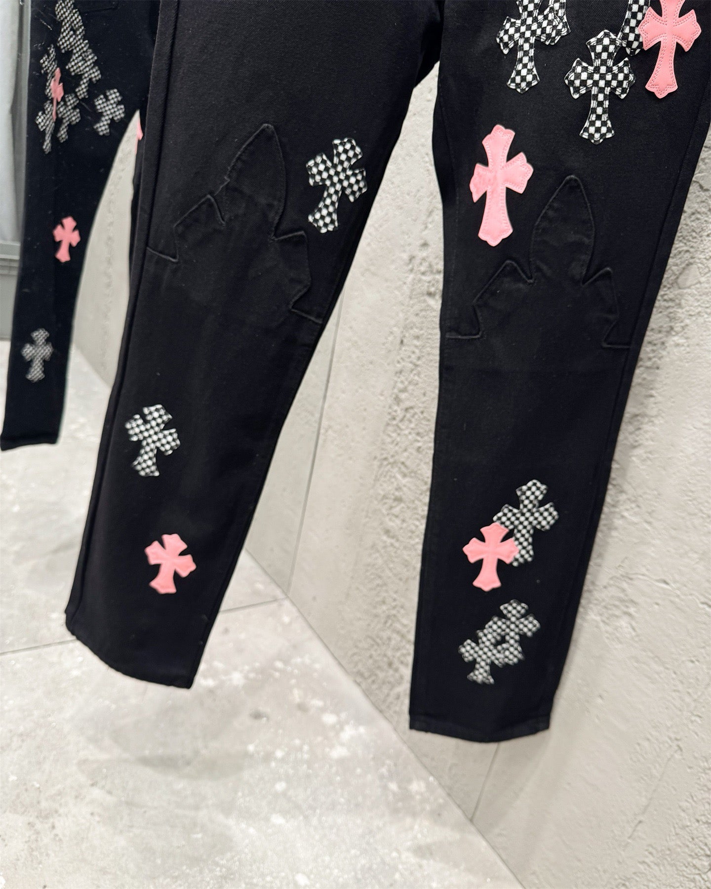 Chrome Hearts Limited Flame Pink Cross Patchwork Denim Jeans KH34