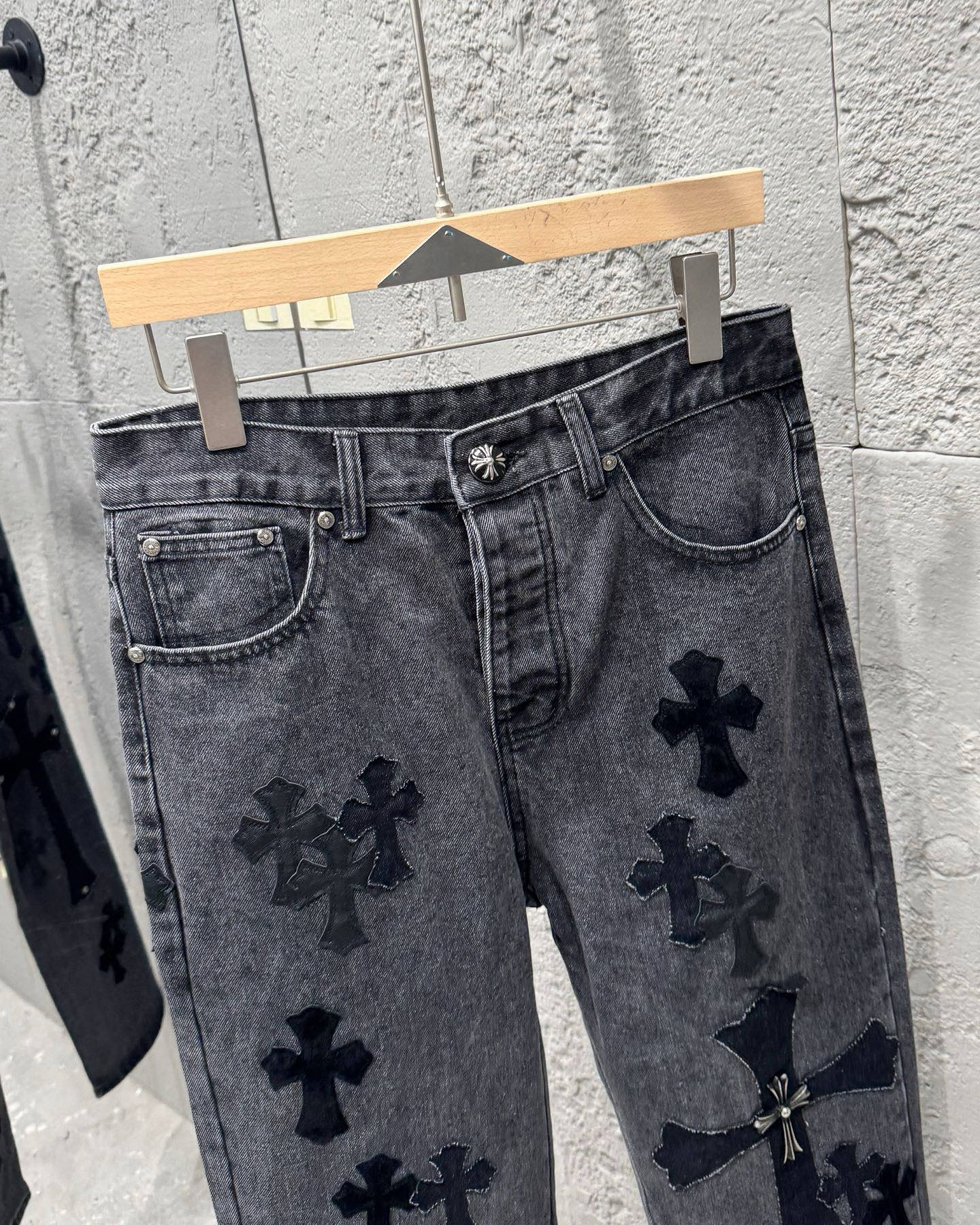 Chrome Hearts Black Metal Leather Patch Cross Denim Jeans KH24