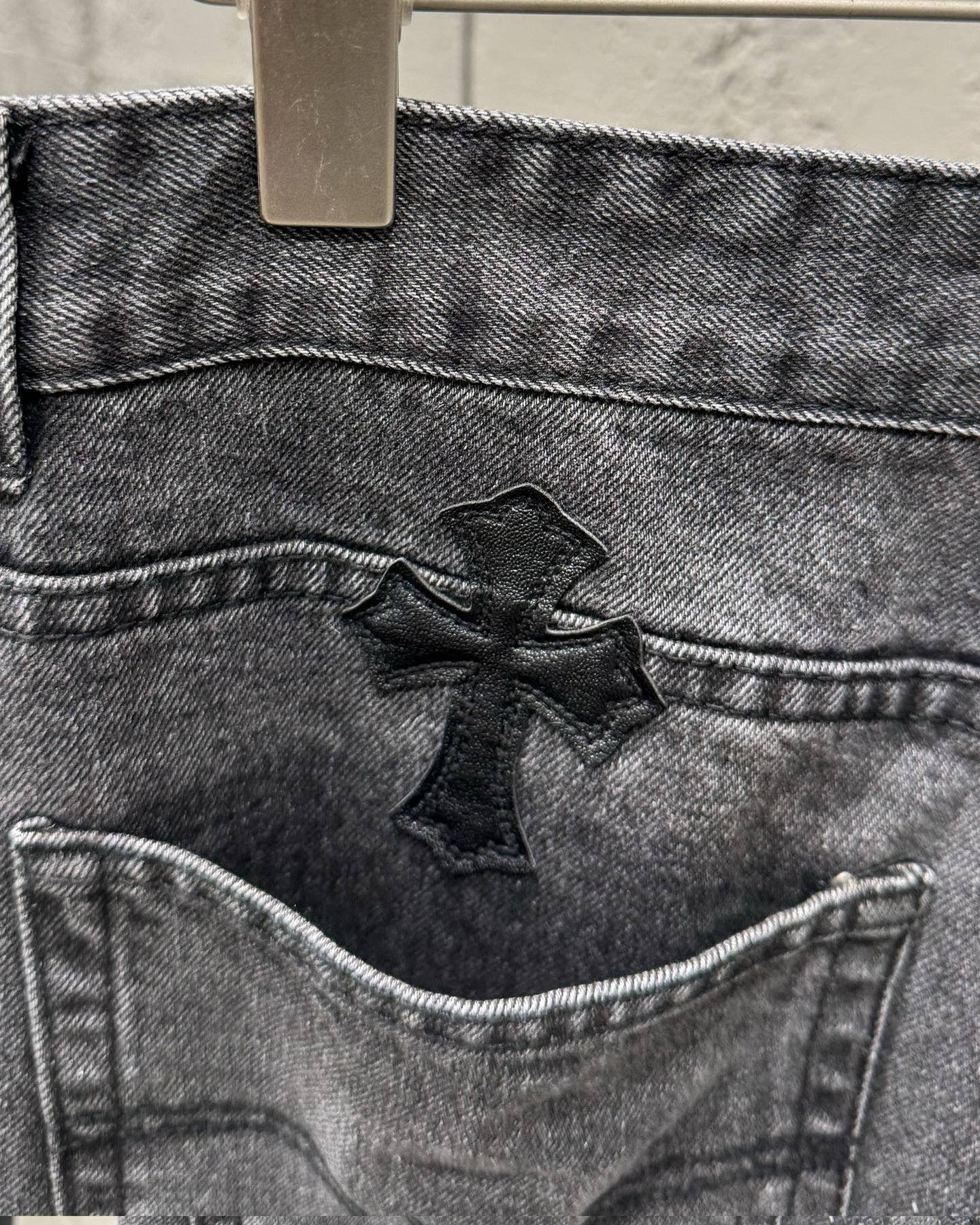 Chrome Hearts Black Metal Leather Patch Cross Denim Jeans KH24